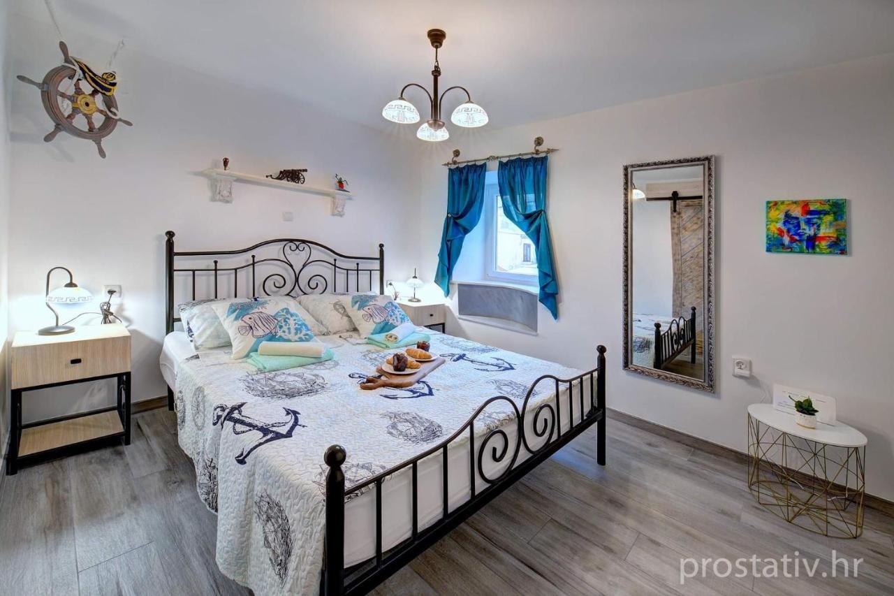 Apartmani Frankopan 1 Сен Екстериор снимка