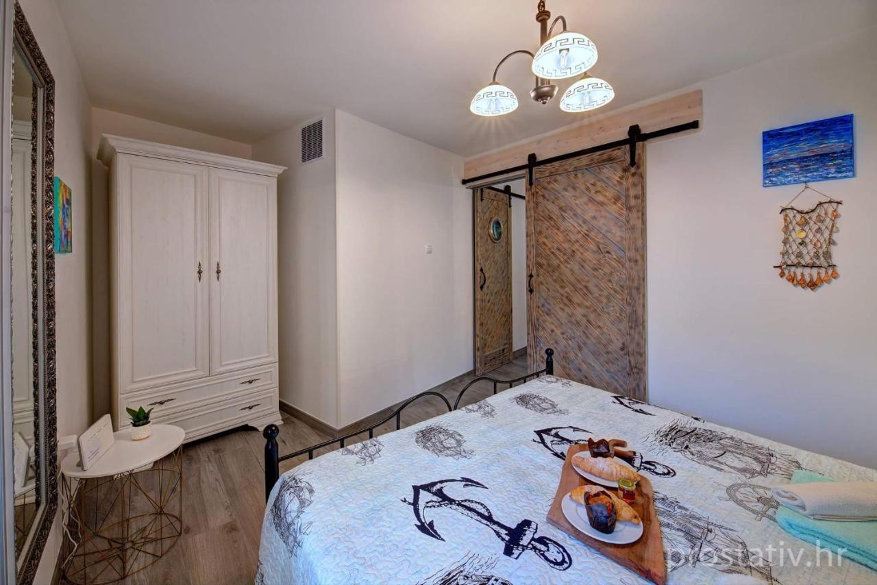 Apartmani Frankopan 1 Сен Екстериор снимка
